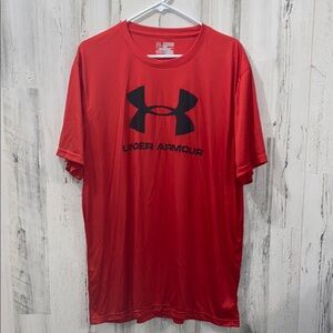 0711 Under Armour Men's Red T-Shirt